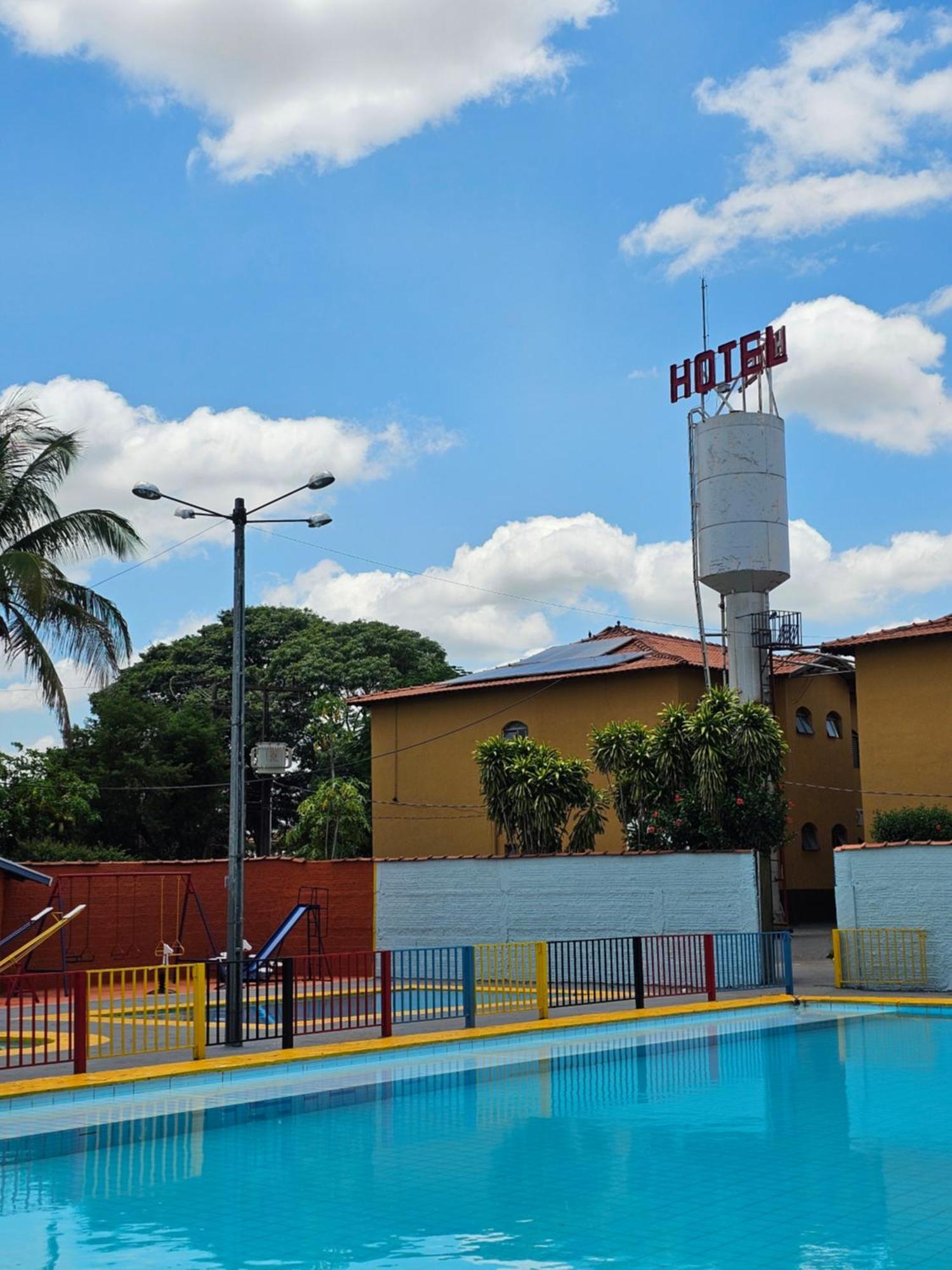 Esplanada Hotel Paraguacu Paulista Buitenkant foto