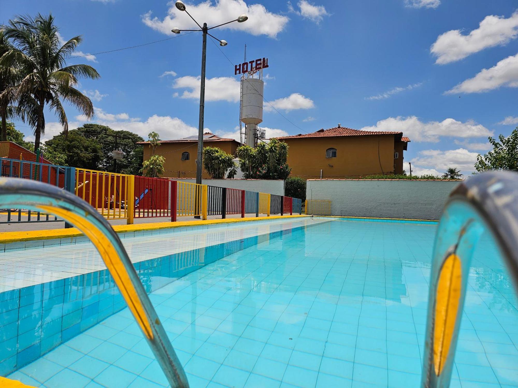 Esplanada Hotel Paraguacu Paulista Buitenkant foto